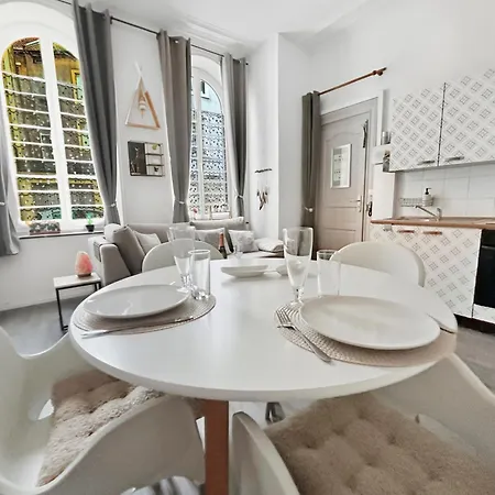 Apartmán T2 En Centre Historique, Ambiance Chaleureuse