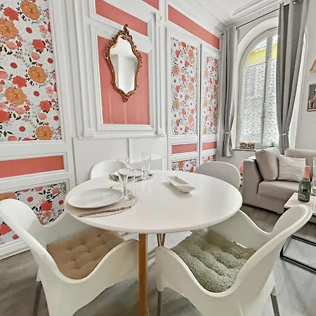 Apartmán T2 En Centre Historique, Ambiance Chaleureuse *