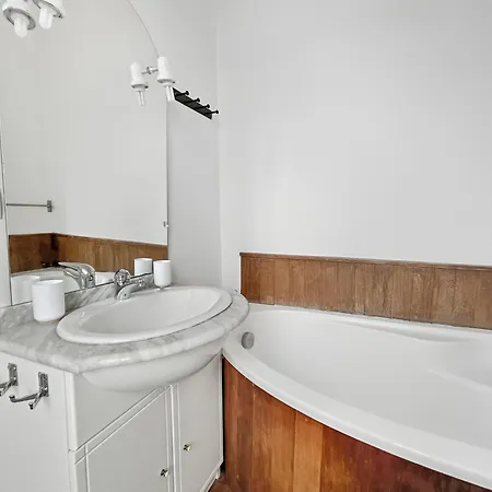 T2 En Centre Historique, Ambiance Chaleureuse Appartamento