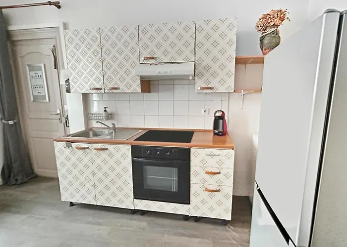 Appartamento T2 En Centre Historique, Ambiance Chaleureuse *